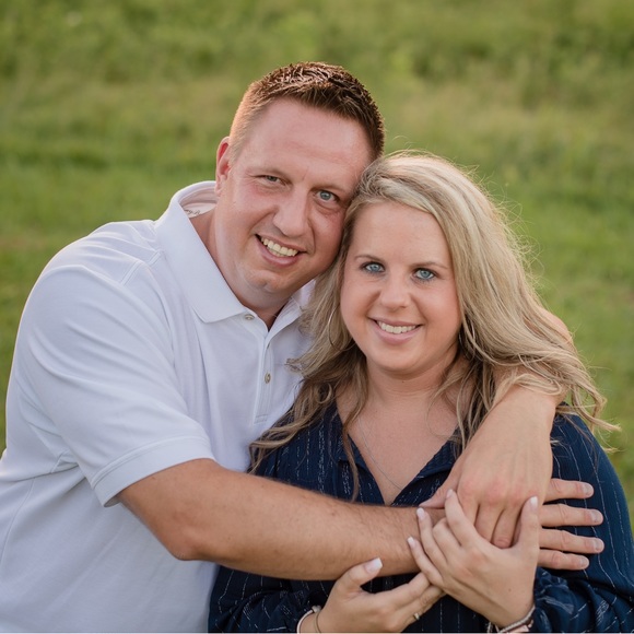 Meet your Posher, Courtney - Picture 1 of 1